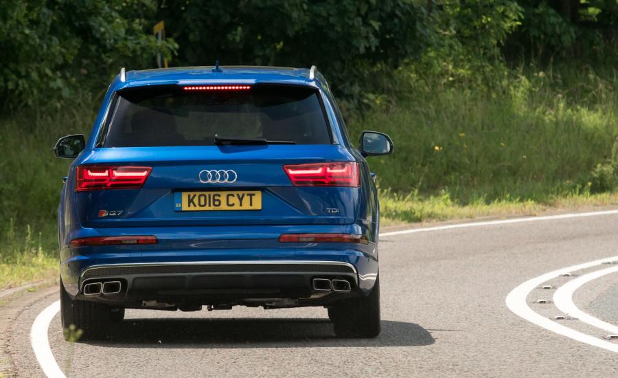 Audi SQ7 TDI (4M) 2016 года  (UK) (фото 3 из 32)